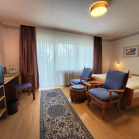 Haus Mirabell Апартаменти *